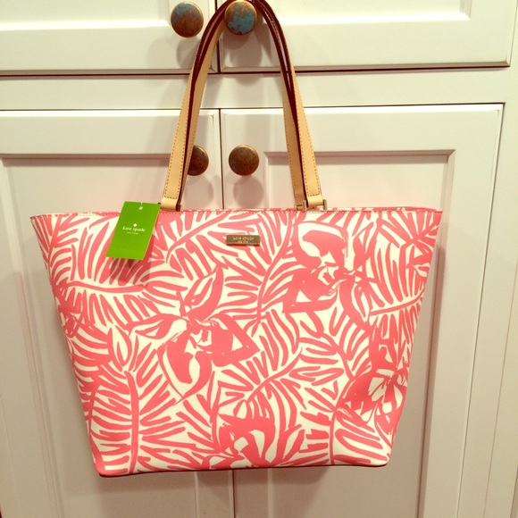 kate spade Handbags - ☀️Kate Spade NWT resort cruise gift present